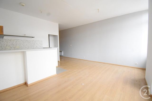 Appartement T2 à vendre - 2 pièces - 51.2 m2 - VICHY - 03 - AUVERGNE - Century 21 Gnt Immobilier
