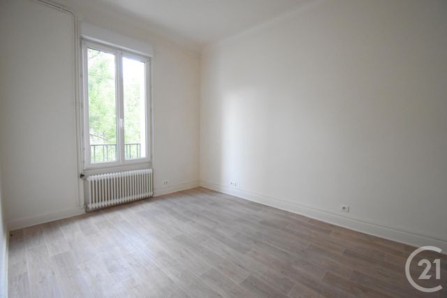 Appartement T3 à vendre - 2 pièces - 54.4 m2 - VICHY - 03 - AUVERGNE - Century 21 Gnt Immobilier
