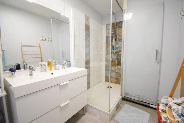 Appartement F5 à vendre - 5 pièces - 114.44 m2 - VICHY - 03 - AUVERGNE - Century 21 Gnt Immobilier