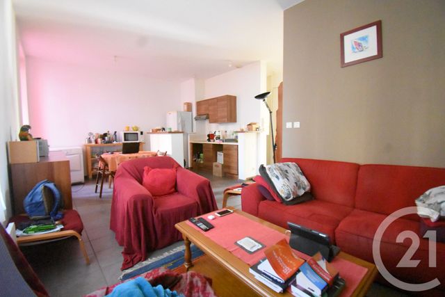 Afficher la photo en grand Appartement F3 à vendre - 3 pièces - 56.43 m2 - VICHY - 03 - AUVERGNE - Century 21 Gnt Immobilier