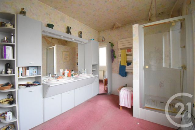 maison à vendre - 4 pièces - 136.8 m2 - VICHY - 03 - AUVERGNE - Century 21 Gnt Immobilier