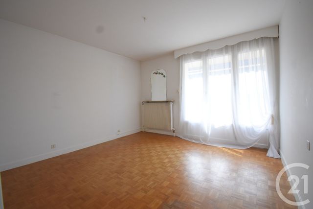 Afficher la photo en grand Appartement T3 à vendre - 3 pièces - 72.87 m2 - VICHY - 03 - AUVERGNE - Century 21 Gnt Immobilier