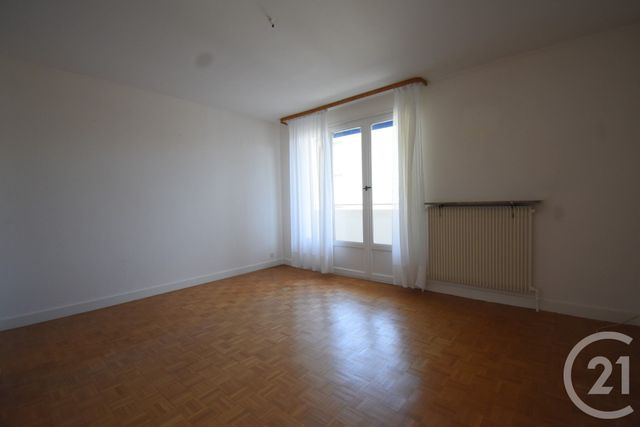 Afficher la photo en grand Appartement T3 à vendre - 3 pièces - 72.87 m2 - VICHY - 03 - AUVERGNE - Century 21 Gnt Immobilier