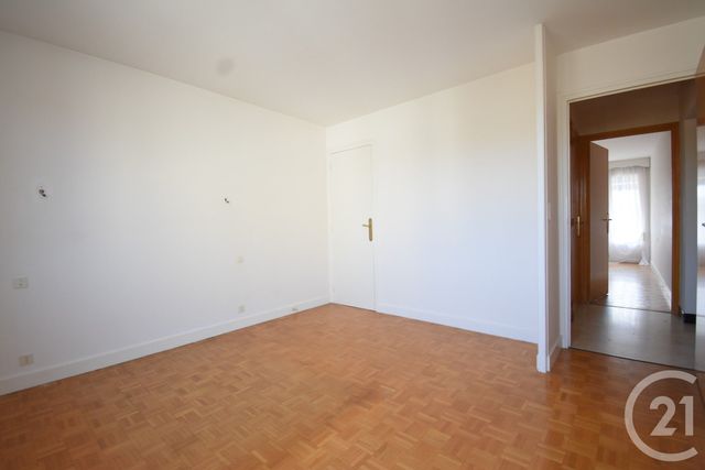 Afficher la photo en grand Appartement T3 à vendre - 3 pièces - 72.87 m2 - VICHY - 03 - AUVERGNE - Century 21 Gnt Immobilier