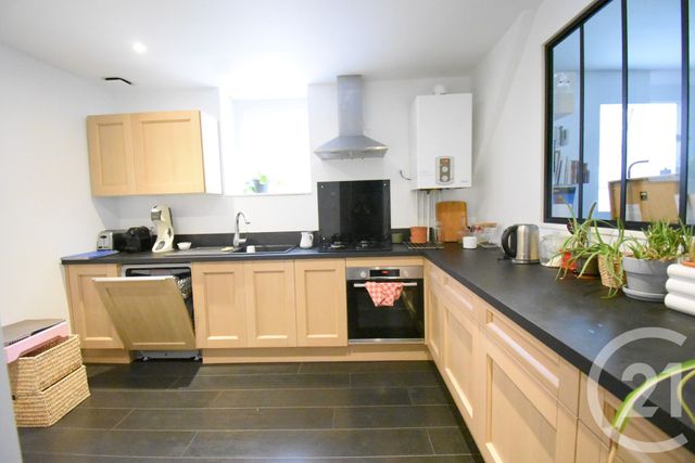 Afficher la photo en grand Appartement T3 à vendre - 3 pièces - 76.85 m2 - VICHY - 03 - AUVERGNE - Century 21 Gnt Immobilier