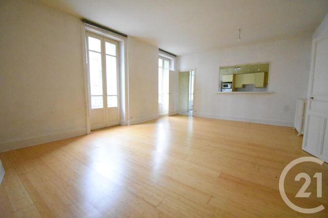 Appartement F3 à vendre - 3 pièces - 104.36 m2 - VICHY - 03 - AUVERGNE - Century 21 Gnt Immobilier