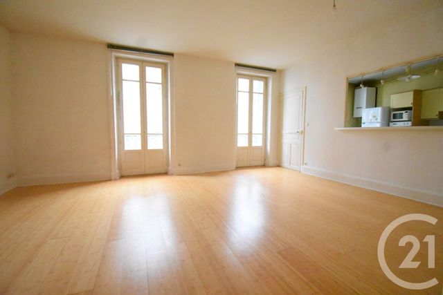 Appartement F3 à vendre - 3 pièces - 104.36 m2 - VICHY - 03 - AUVERGNE - Century 21 Gnt Immobilier