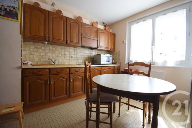Appartement à vendre - 4 pièces - 97.88 m2 - VICHY - 03 - AUVERGNE - Century 21 Gnt Immobilier