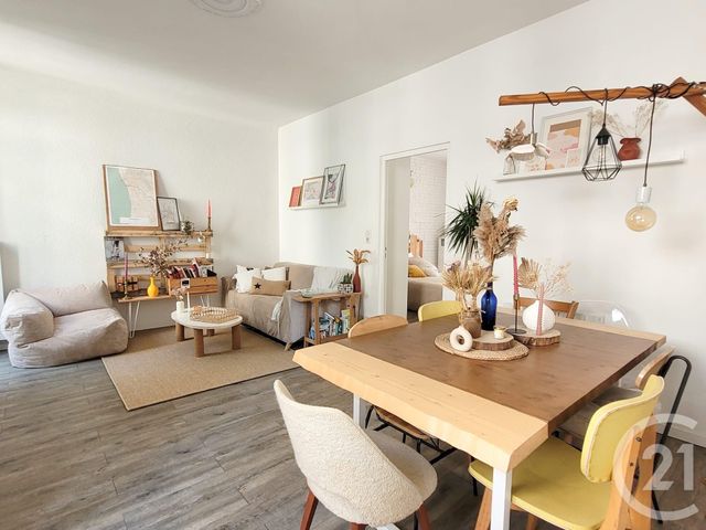 Appartement F2 à vendre - 2 pièces - 55.2 m2 - VICHY - 03 - AUVERGNE - Century 21 Gnt Immobilier