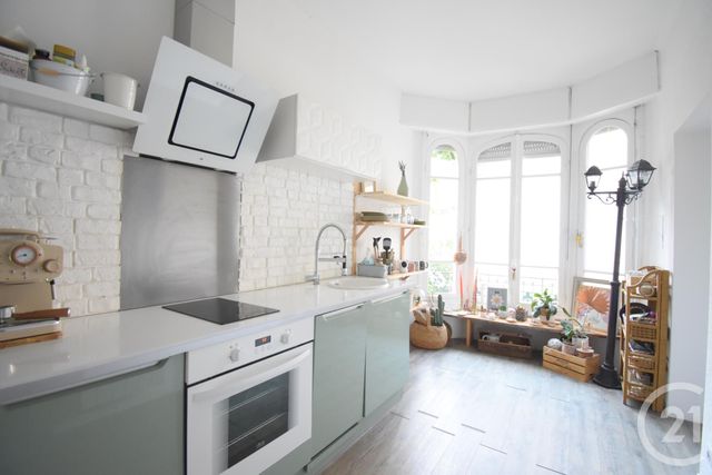 Appartement F2 à vendre - 2 pièces - 55.2 m2 - VICHY - 03 - AUVERGNE - Century 21 Gnt Immobilier