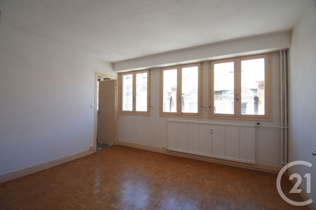 Appartement F2 à vendre - 2 pièces - 42.0 m2 - VICHY - 03 - AUVERGNE - Century 21 Gnt Immobilier