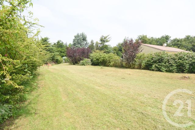 terrain à vendre - 2351.0 m2 - VENDAT - 03 - AUVERGNE - Century 21 Gnt Immobilier