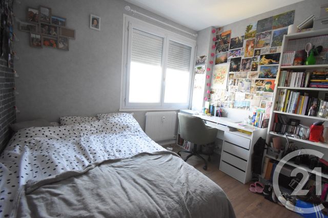 Appartement T3 à vendre - 3 pièces - 70.41 m2 - VICHY - 03 - AUVERGNE - Century 21 Gnt Immobilier