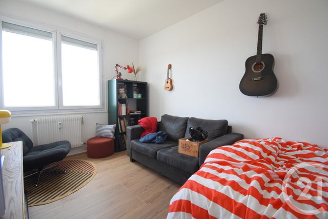 Appartement T3 à vendre - 3 pièces - 70.41 m2 - VICHY - 03 - AUVERGNE - Century 21 Gnt Immobilier