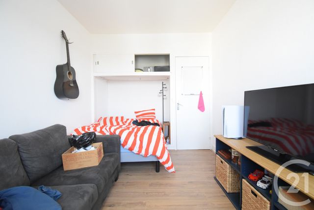 Appartement T3 à vendre - 3 pièces - 70.41 m2 - VICHY - 03 - AUVERGNE - Century 21 Gnt Immobilier