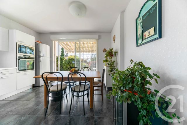 maison à vendre - 7 pièces - 214.75 m2 - BELLERIVE SUR ALLIER - 03 - AUVERGNE - Century 21 Gnt Immobilier