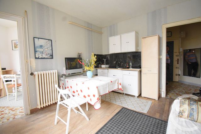 Appartement T2 à vendre - 2 pièces - 38.17 m2 - VICHY - 03 - AUVERGNE - Century 21 Gnt Immobilier