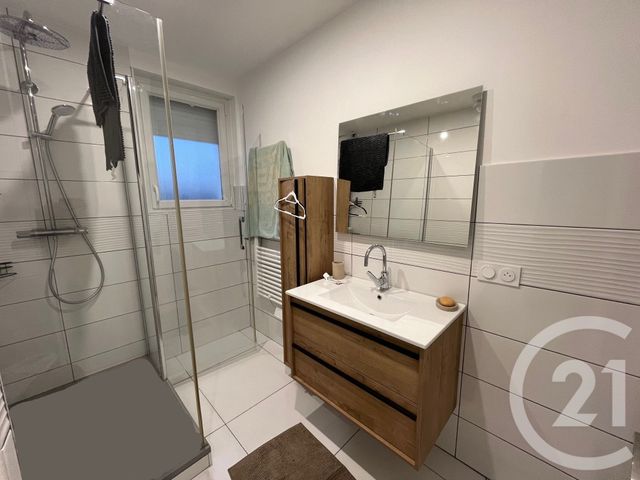 Appartement F2 à vendre - 3 pièces - 51.7 m2 - VICHY - 03 - AUVERGNE - Century 21 Gnt Immobilier