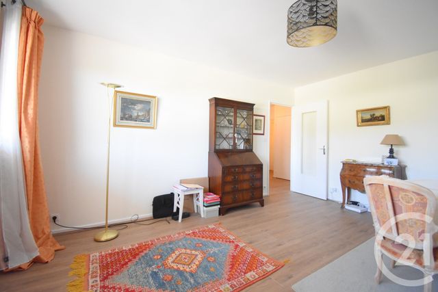 Appartement F2 à vendre - 2 pièces - 49.22 m2 - VICHY - 03 - AUVERGNE - Century 21 Gnt Immobilier
