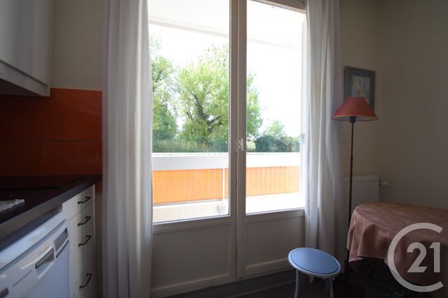 Appartement F2 à vendre - 2 pièces - 49.22 m2 - VICHY - 03 - AUVERGNE - Century 21 Gnt Immobilier