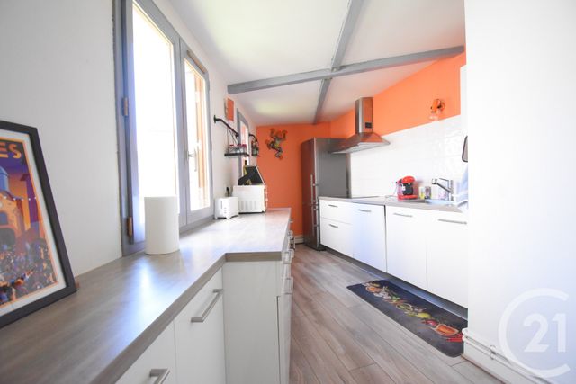 Appartement T3 à vendre - 3 pièces - 61.24 m2 - VICHY - 03 - AUVERGNE - Century 21 Gnt Immobilier