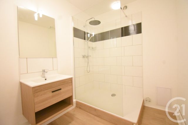 Appartement F3 à vendre - 3 pièces - 58.49 m2 - VICHY - 03 - AUVERGNE - Century 21 Gnt Immobilier