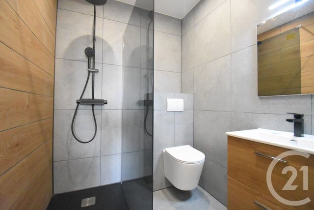 Appartement à vendre - 2 pièces - 35.83 m2 - VICHY - 03 - AUVERGNE - Century 21 Gnt Immobilier