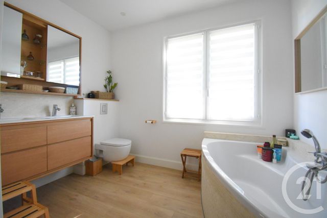 maison à vendre - 5 pièces - 153.0 m2 - CREUZIER LE VIEUX - 03 - AUVERGNE - Century 21 Gnt Immobilier