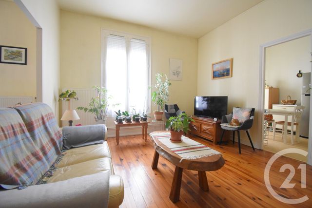 Appartement T3 à vendre - 3 pièces - 87.34 m2 - VICHY - 03 - AUVERGNE - Century 21 Gnt Immobilier