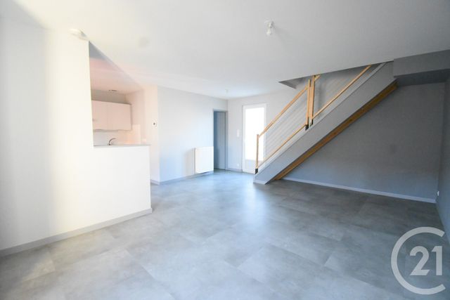 Afficher la photo en grand maison à louer - 3 pièces - 60.03 m2 - ST GERMAIN DES FOSSES - 03 - AUVERGNE - Century 21 Gnt Immobilier