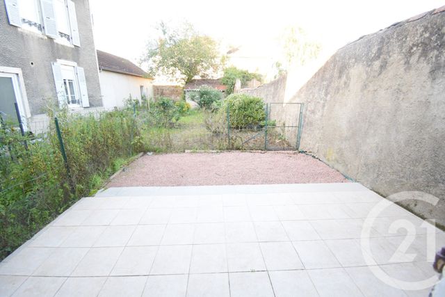 Afficher la photo en grand maison à louer - 3 pièces - 60.03 m2 - ST GERMAIN DES FOSSES - 03 - AUVERGNE - Century 21 Gnt Immobilier