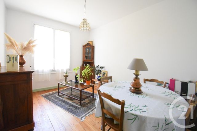 Appartement T2 à vendre - 2 pièces - 41.89 m2 - VICHY - 03 - AUVERGNE - Century 21 Gnt Immobilier
