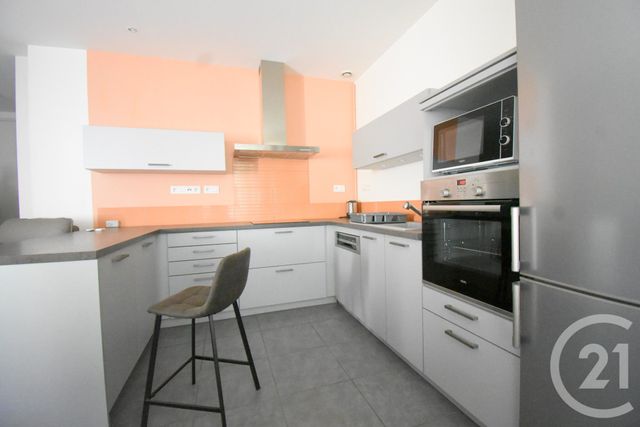 Appartement F3 à vendre - 3 pièces - 65.98 m2 - VICHY - 03 - AUVERGNE - Century 21 Gnt Immobilier