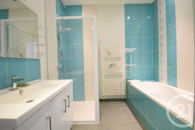 Appartement F3 à vendre - 3 pièces - 65.98 m2 - VICHY - 03 - AUVERGNE - Century 21 Gnt Immobilier