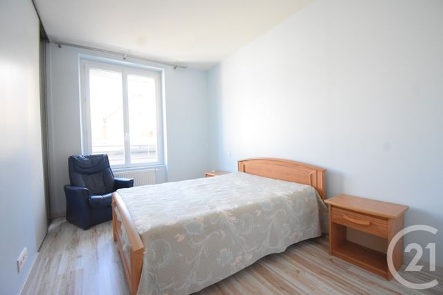 Appartement F3 à vendre - 3 pièces - 65.98 m2 - VICHY - 03 - AUVERGNE - Century 21 Gnt Immobilier