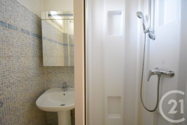 Appartement F3 à louer - 3 pièces - 67.31 m2 - VICHY - 03 - AUVERGNE - Century 21 Gnt Immobilier