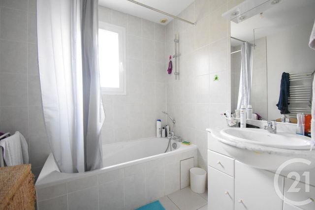 maison à vendre - 4 pièces - 85.45 m2 - BELLERIVE SUR ALLIER - 03 - AUVERGNE - Century 21 Gnt Immobilier