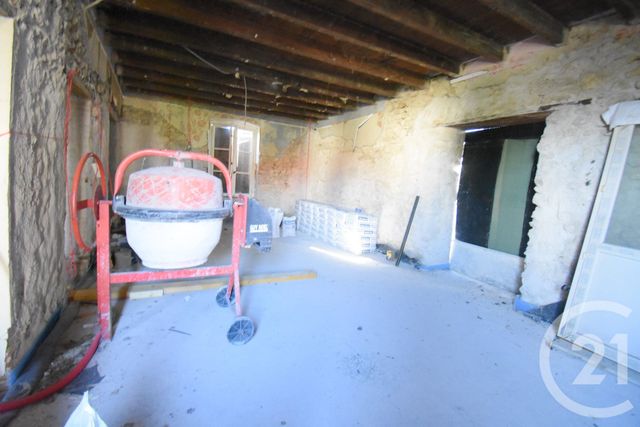 maison à vendre - 3 pièces - 136.5 m2 - CREUZIER LE NEUF - 03 - AUVERGNE - Century 21 Gnt Immobilier