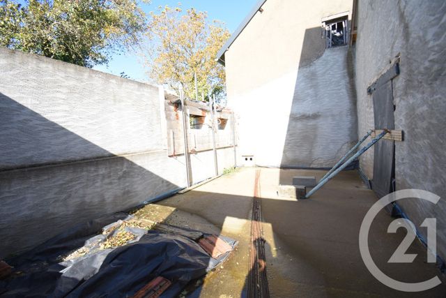 maison à vendre - 3 pièces - 136.5 m2 - CREUZIER LE NEUF - 03 - AUVERGNE - Century 21 Gnt Immobilier