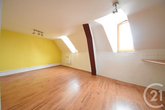 Appartement T2 à vendre - 2 pièces - 28.12 m2 - VICHY - 03 - AUVERGNE - Century 21 Gnt Immobilier