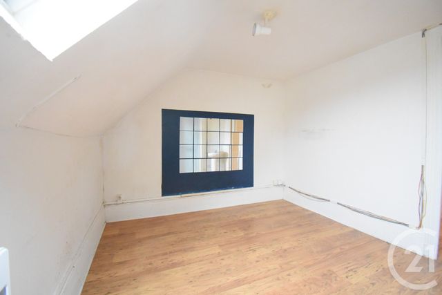 Appartement T2 à vendre - 2 pièces - 28.12 m2 - VICHY - 03 - AUVERGNE - Century 21 Gnt Immobilier