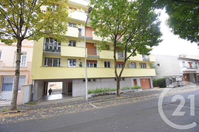 Afficher la photo en grand Appartement F1 à vendre - 1 pièce - 27.97 m2 - VICHY - 03 - AUVERGNE - Century 21 Gnt Immobilier