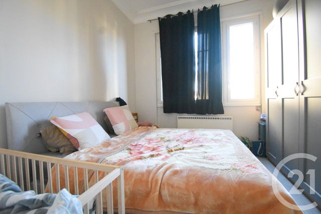 Appartement T2 à vendre - 2 pièces - 55.64 m2 - VICHY - 03 - AUVERGNE - Century 21 Gnt Immobilier