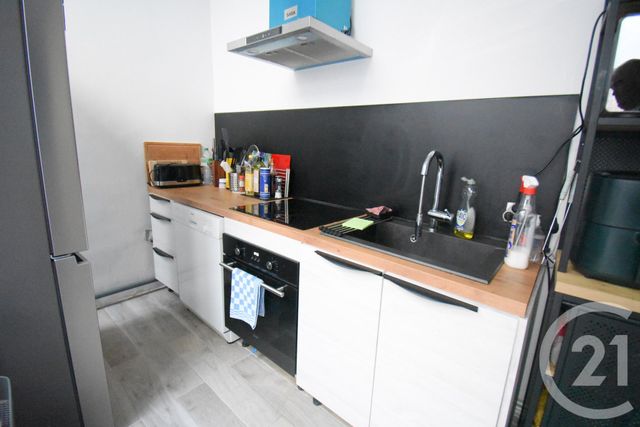 Appartement T2 à vendre - 2 pièces - 55.64 m2 - VICHY - 03 - AUVERGNE - Century 21 Gnt Immobilier