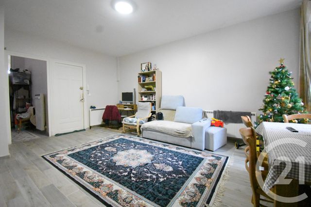 Appartement T2 à vendre - 2 pièces - 55.64 m2 - VICHY - 03 - AUVERGNE - Century 21 Gnt Immobilier