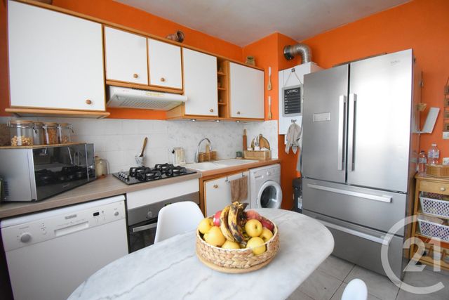 Appartement T3 à vendre - 3 pièces - 85.98 m2 - VICHY - 03 - AUVERGNE - Century 21 Gnt Immobilier