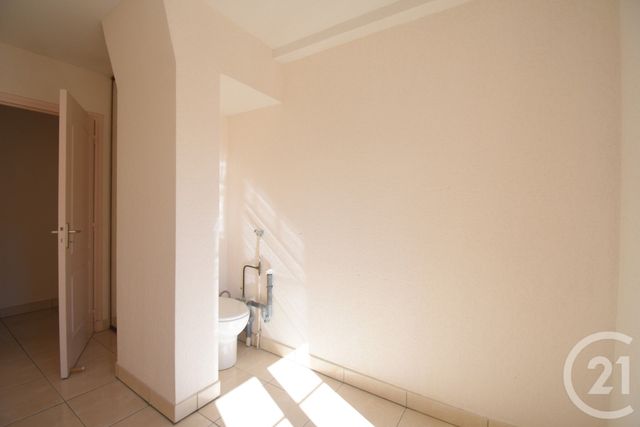 Appartement F3 à vendre - 3 pièces - 126.34 m2 - VICHY - 03 - AUVERGNE - Century 21 Gnt Immobilier