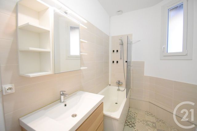 Appartement F2 bis à louer - 2 pièces - 50.79 m2 - VICHY - 03 - AUVERGNE - Century 21 Gnt Immobilier