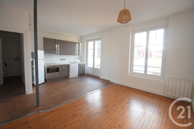 Appartement F2 bis à louer - 2 pièces - 50.79 m2 - VICHY - 03 - AUVERGNE - Century 21 Gnt Immobilier