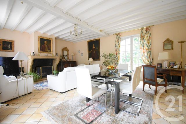 maison à vendre - 8 pièces - 217.22 m2 - BELLERIVE SUR ALLIER - 03 - AUVERGNE - Century 21 Gnt Immobilier